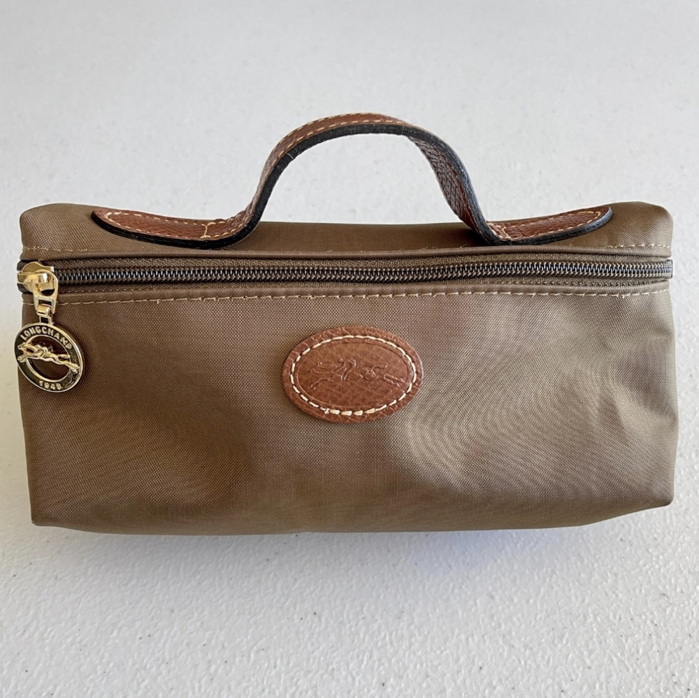 LONGCHAMP le pliage pouch with handle
